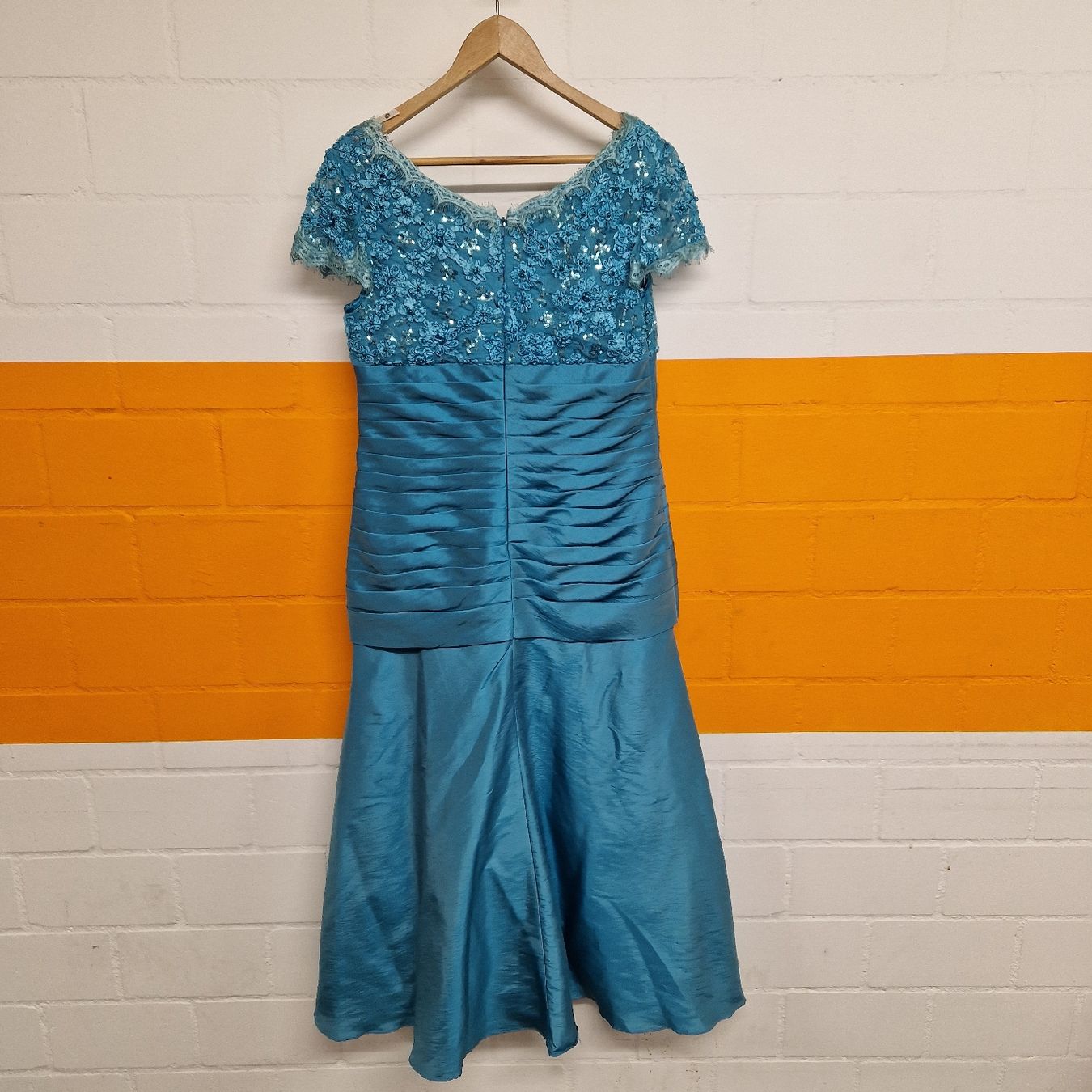 Kleider: Wunderschönes, blaues Kleid von Weise, Gr.42 – Gebraucht aus Bern von latrouvaillebern 4