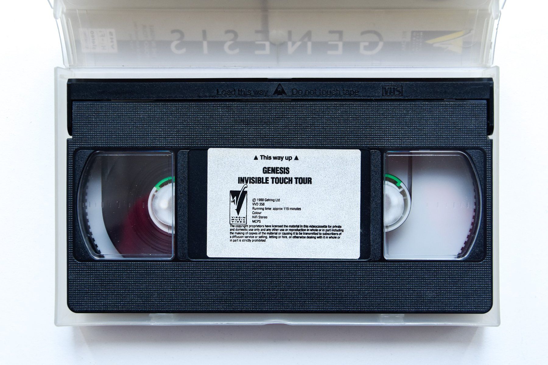 Tutti i VHS: Genesis - Invisible Touch Tour (VHS) – Usato da Belmont-sur-Yverdon venduto da ag97 2