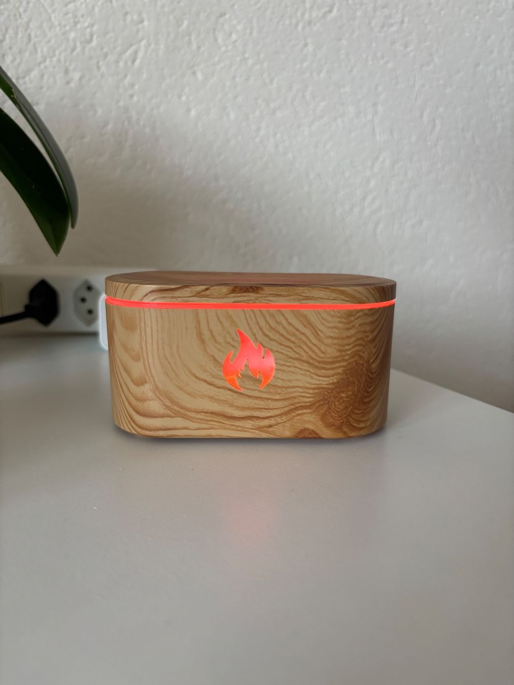 Diffusori di oli essenziali: Mini Aroma Diffuser LED Flammen Holz Neu – Usato da Emmenbrücke venduto da raquelrubio 1