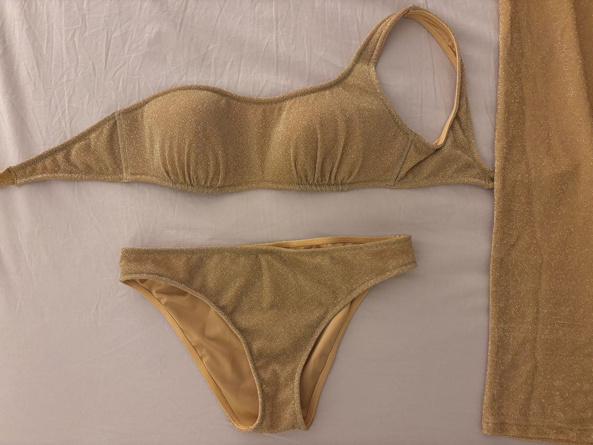 Calzedonia Lotti di vestiti: Set mare Calzedonia costume e pantalone  – Usato da Zürich venduto da mat_58mf 1