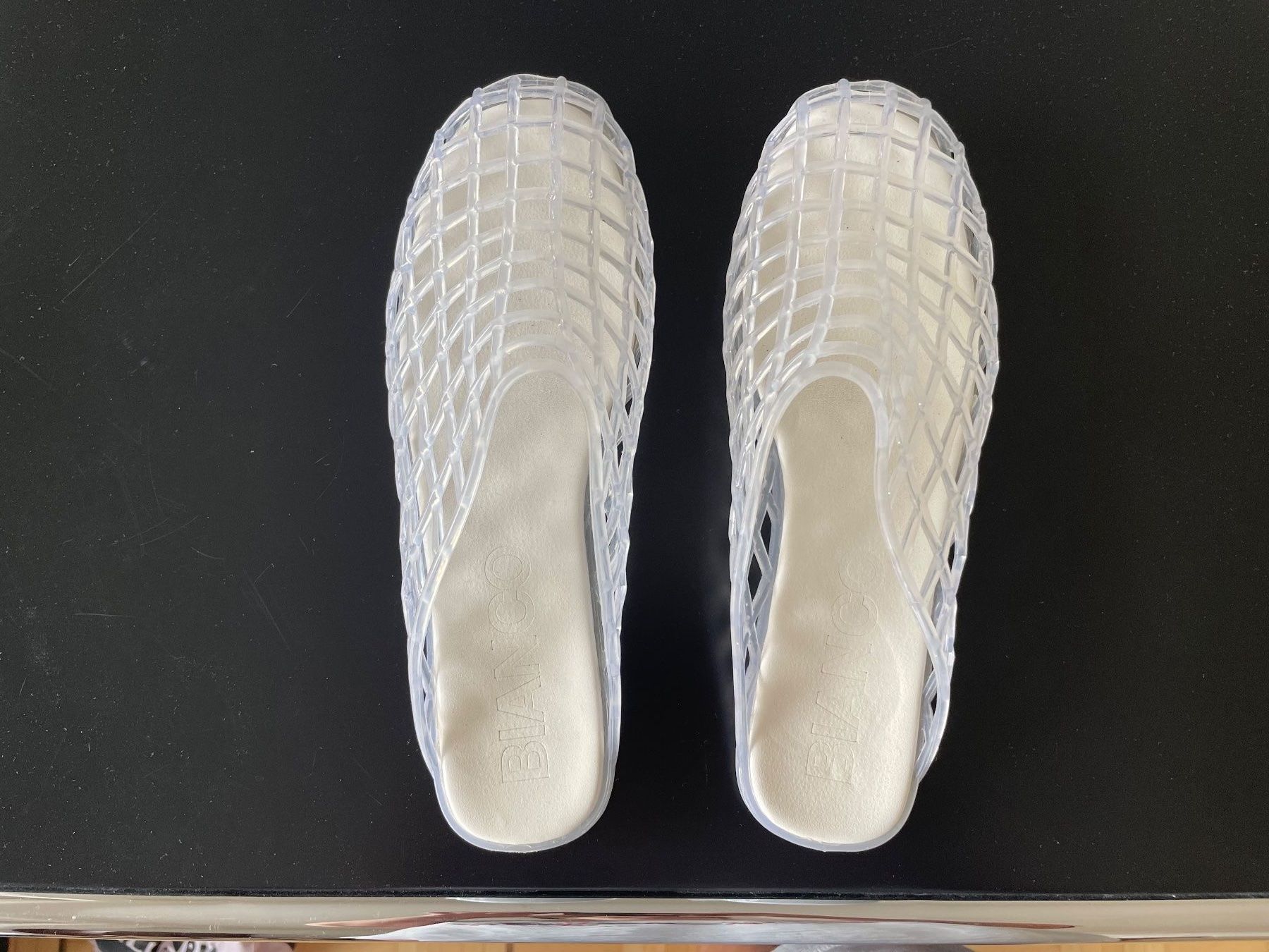 Scarpe da donna: Durchsichtige Sandalen – Usato da Basel venduto da schnudibu