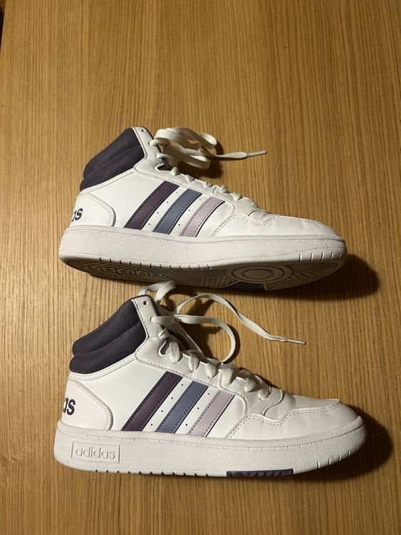 Adidas Scarpe da donna: Adidas Hoops 3.0 Mid Damen Grösse 38 2/3 – Usato da St. Gallen venduto da Simple_user_01 2