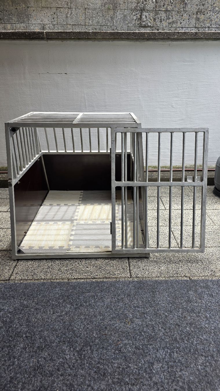 Käfige, Transport & Sicherheit: Robuste Hundebox – Gebraucht aus Altendorf von ave_pkb6 1