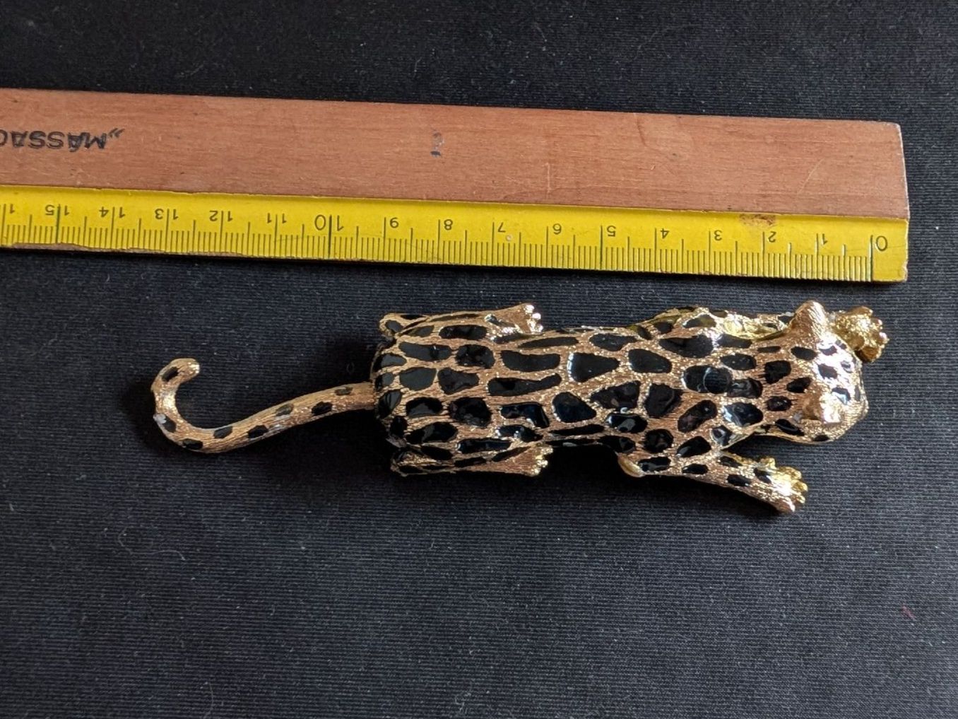 Spille & Fermagli: Jaguar Brosche, Goldton mit Strass – Usato da Nänikon venduto da Haexli_70 4