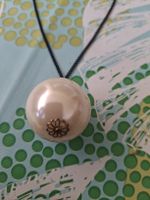 Pendentif perle nacrée élégant, chaîne noire, bijou chic été