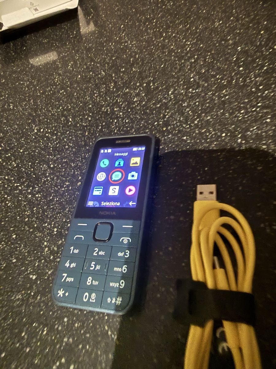 Nokia Telefoni cellulari / Smartphones: Nokia 105 4G  – Usato da Claro venduto da KarinS84