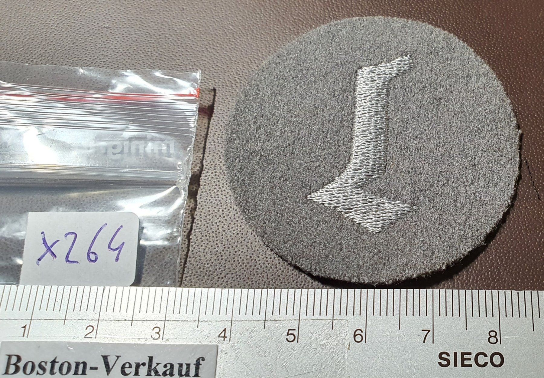Placchette & Badge: X264 - Patch Abzeichen Feuwerwehr oder Militär Armee – Usato da Reinach BL venduto da Boston-Verkauf 2