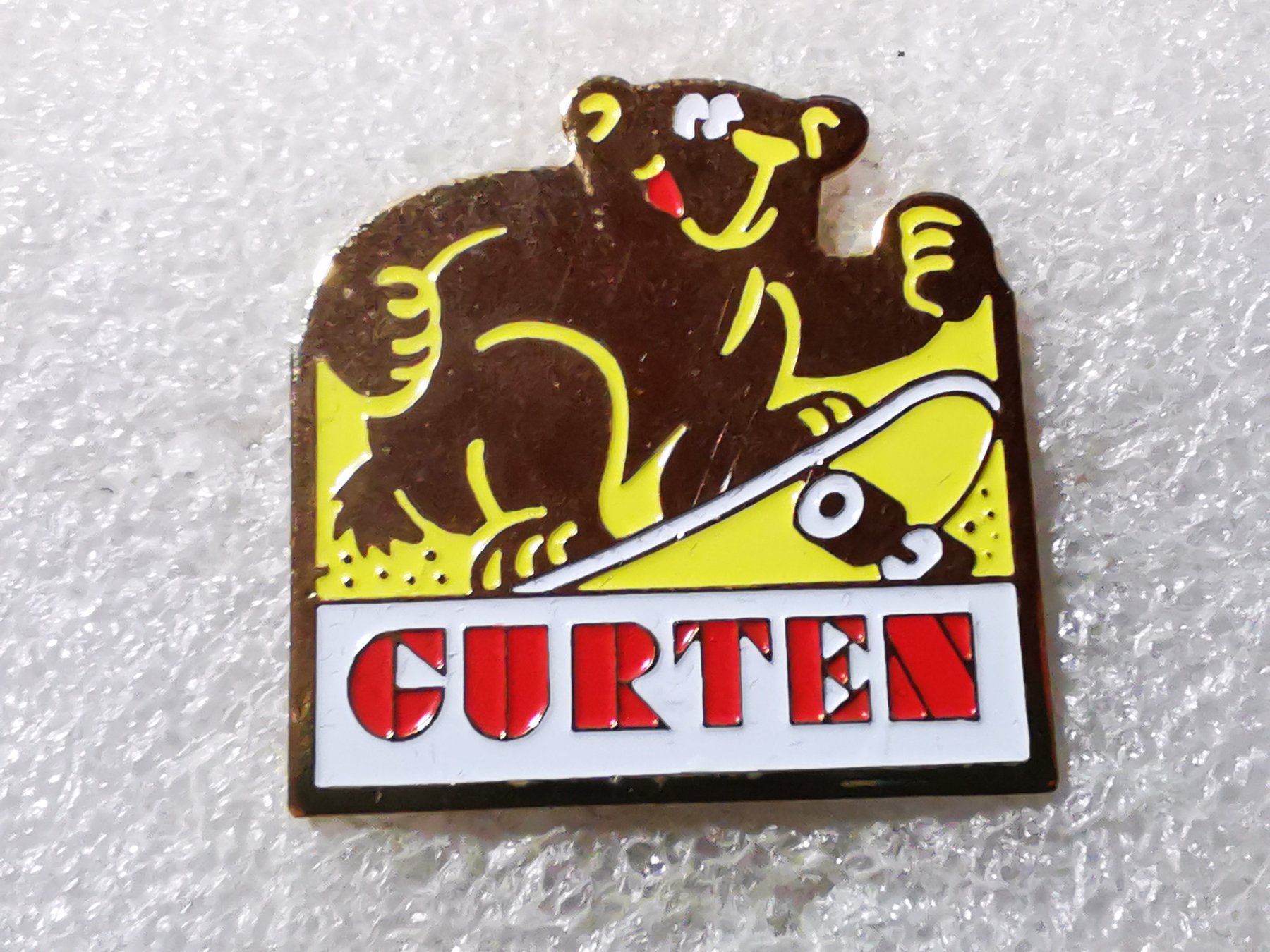 Placchette & Badge: Ansteckpin 103: Gurten Bier – Usato da Oppligen venduto da Pin-Fall-Shop
