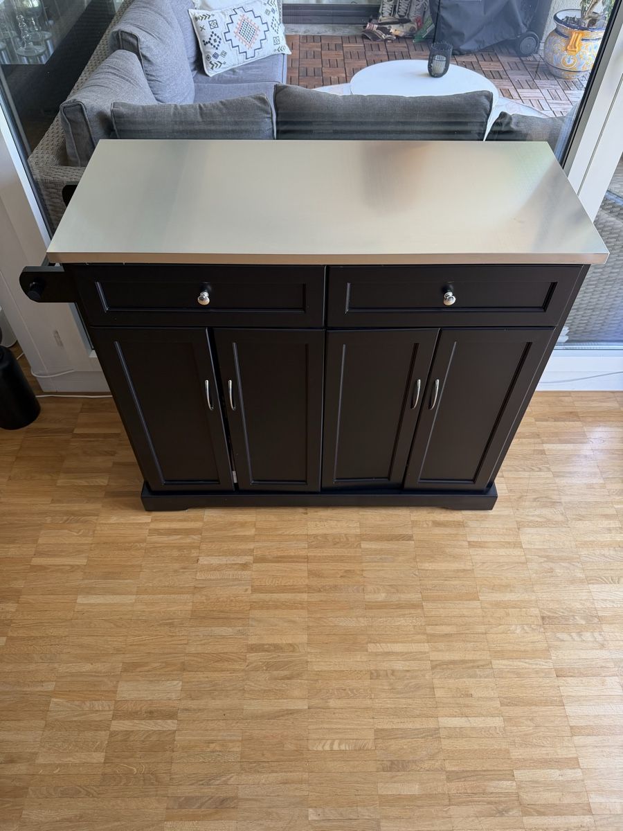 Credenze: Küchen Sideboard / Küchenschrank – Usato da Zürich venduto da T_Lot