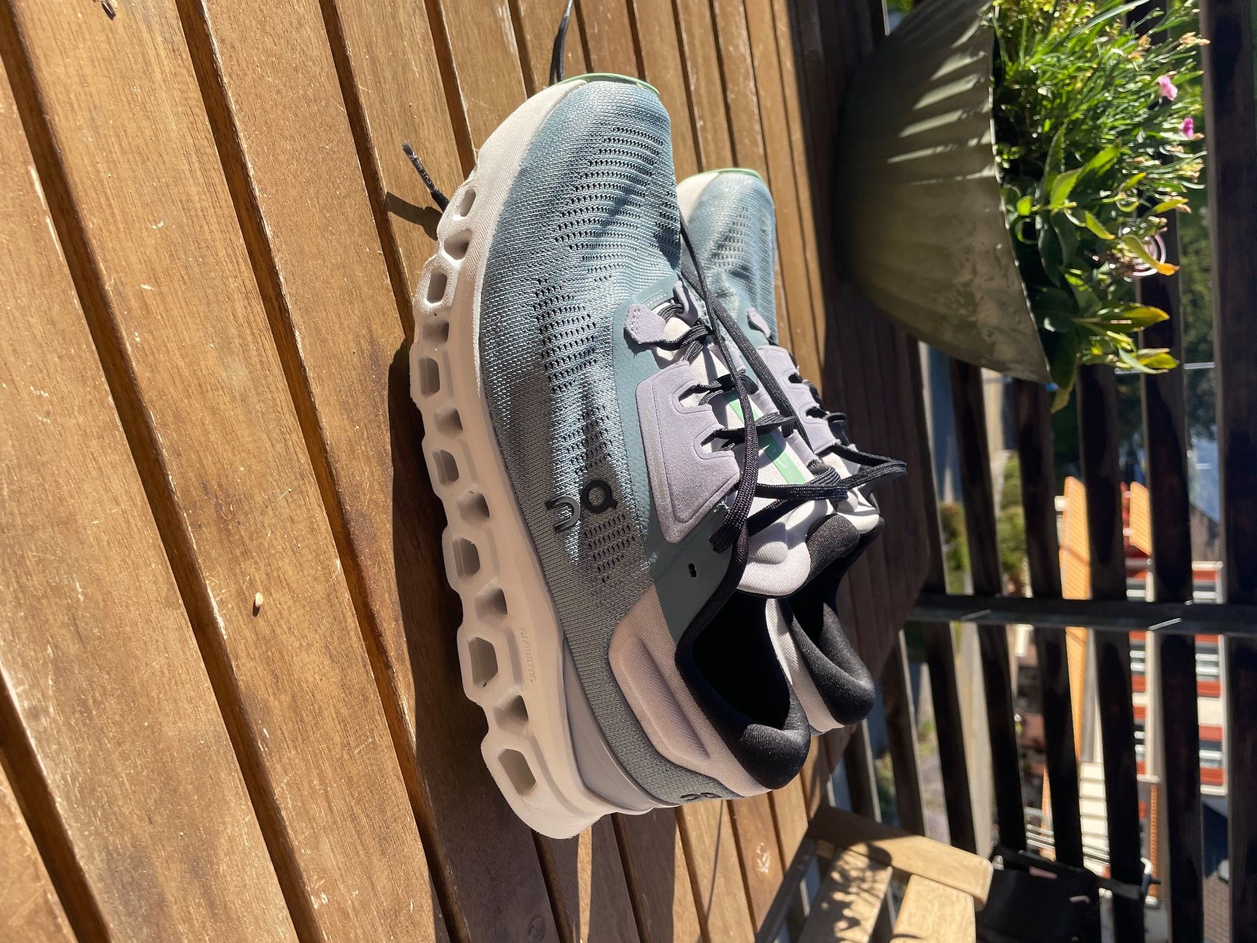 On Scarpe da uomo: On Cloustratus 40.5 – Usato da Urdorf venduto da lyl_889t 1