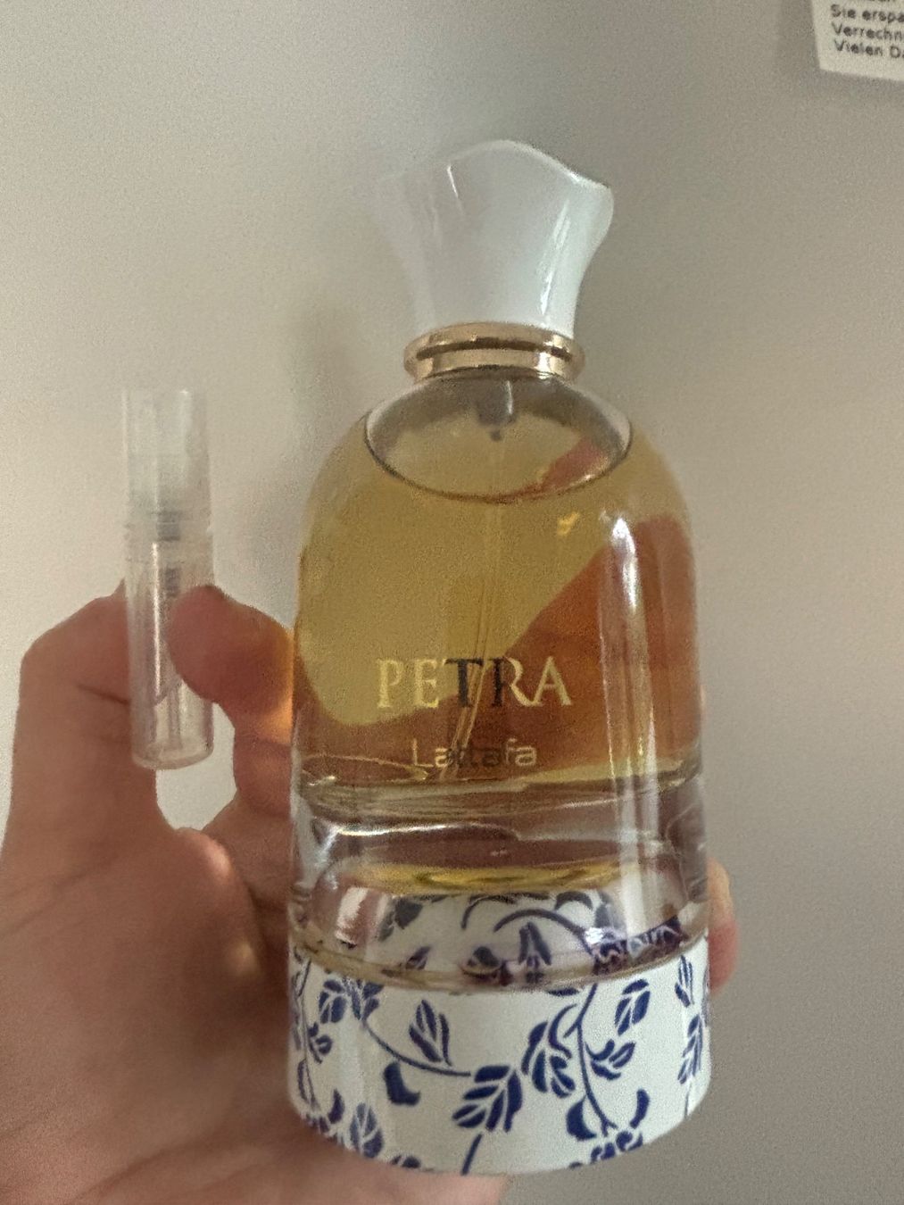 Lattafa Parfum & Eau de Toilette: Lattafa Petra EDP 2ml. Abfüllung – Gebraucht aus Zürich von deruja
