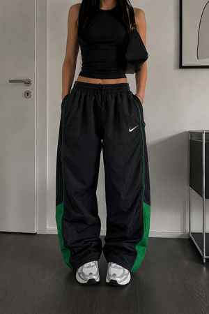Nike Vintage Trackpants / Windbreaker Hose – Y2K 90s 