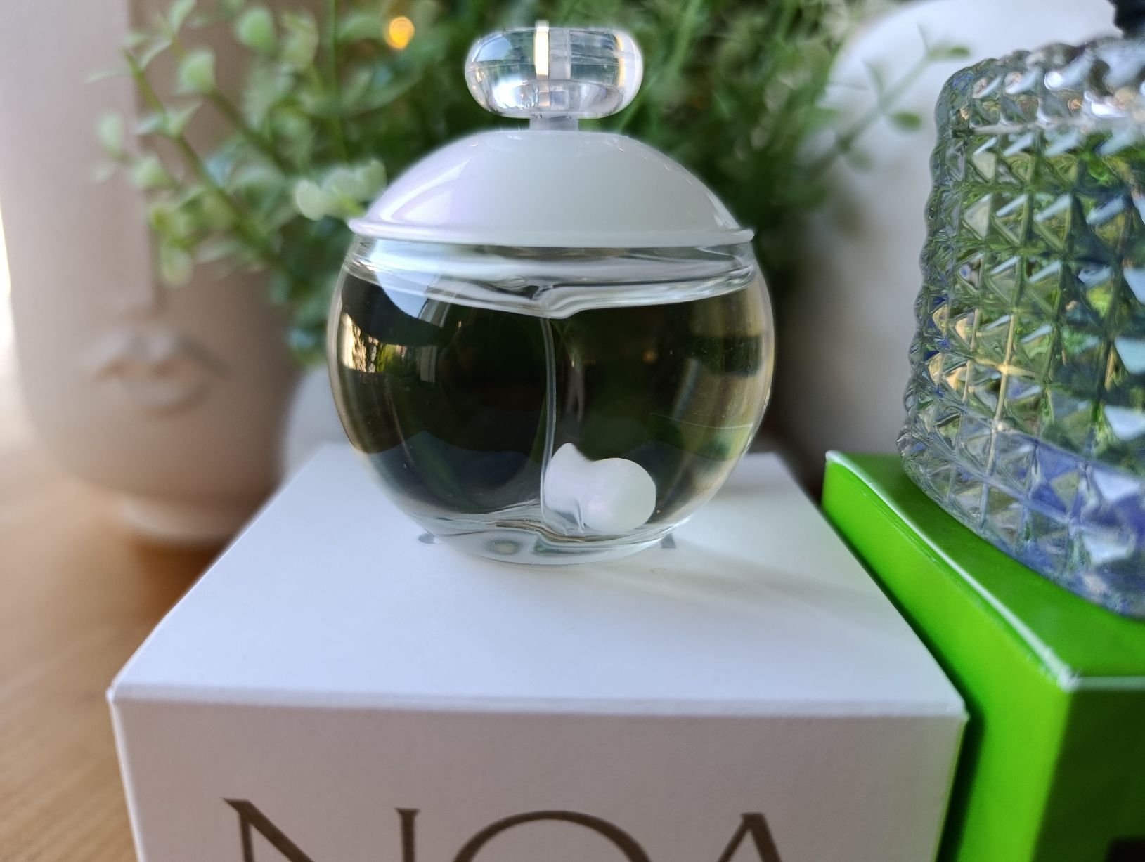 Profumi & Eau de Toilette: Parfum-Set Kenzo, Valentino, Cacharel  – Usato da Biel/Bienne venduto da La_lupa_35 1