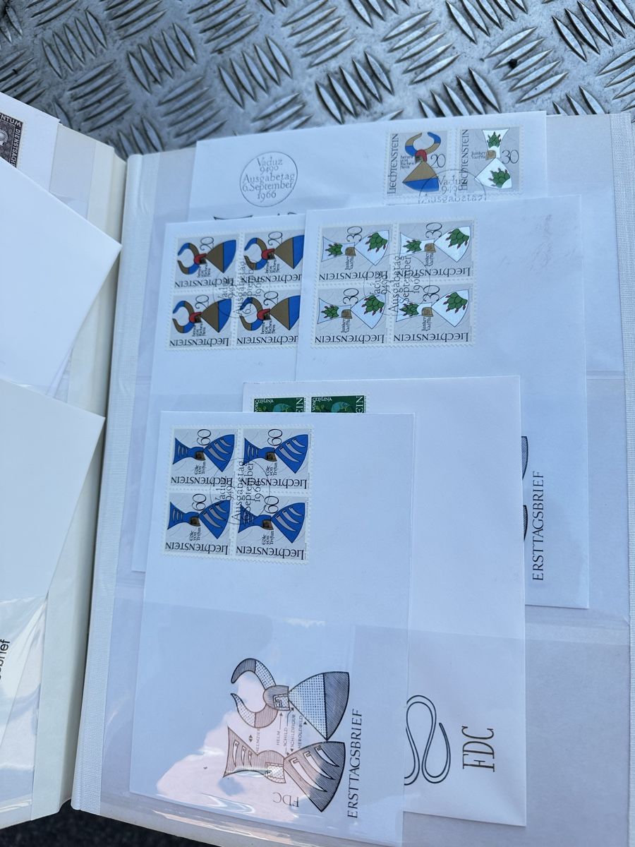 Tutti i francobolli: Grosse Briefmarkensammlung inkl. Ordner - – Usato da Goldach venduto da toverlani64 5