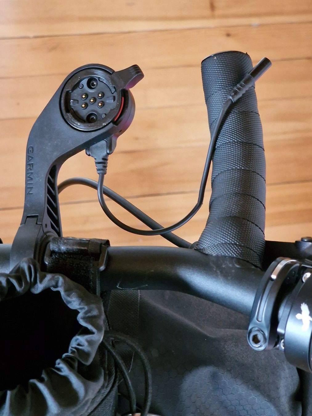 Garmin Computer & Strumenti di misurazione: Garmin Edge Explore 2 Power Bundle – Usato da Zürich venduto da Patusc 2
