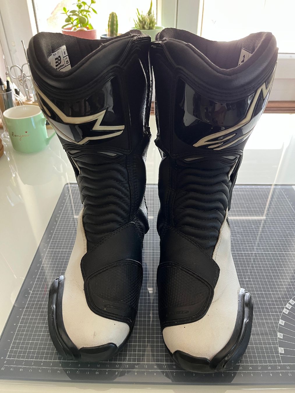 Scarpe da donna: Motorradstiefel schöner Zustand – Usato da Lamboing venduto da Pyewacket19001 3
