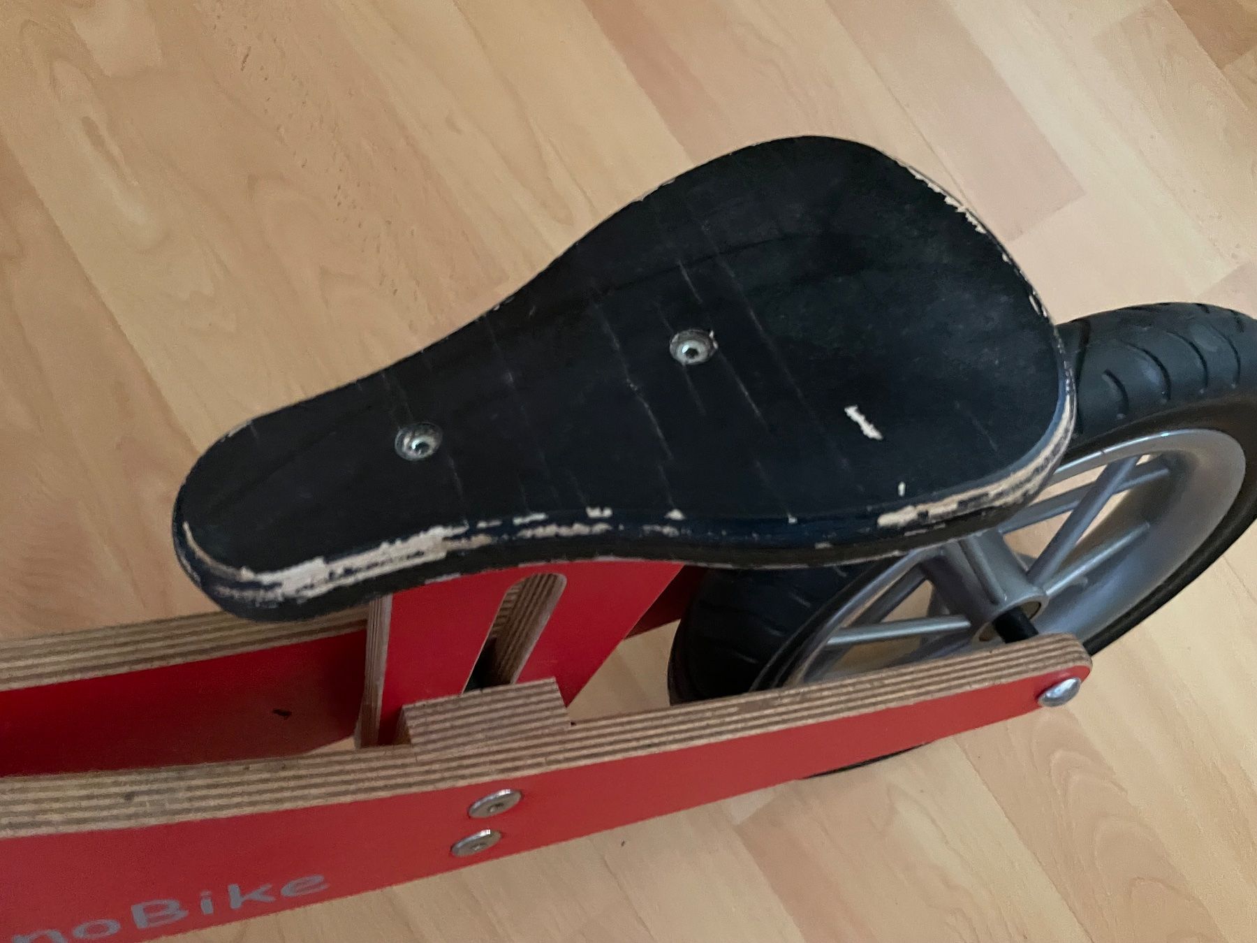 Veicoli per bambini: Draisienne en bois BambinoBike rouge – Usato da Longirod venduto da vin_hn9m 4