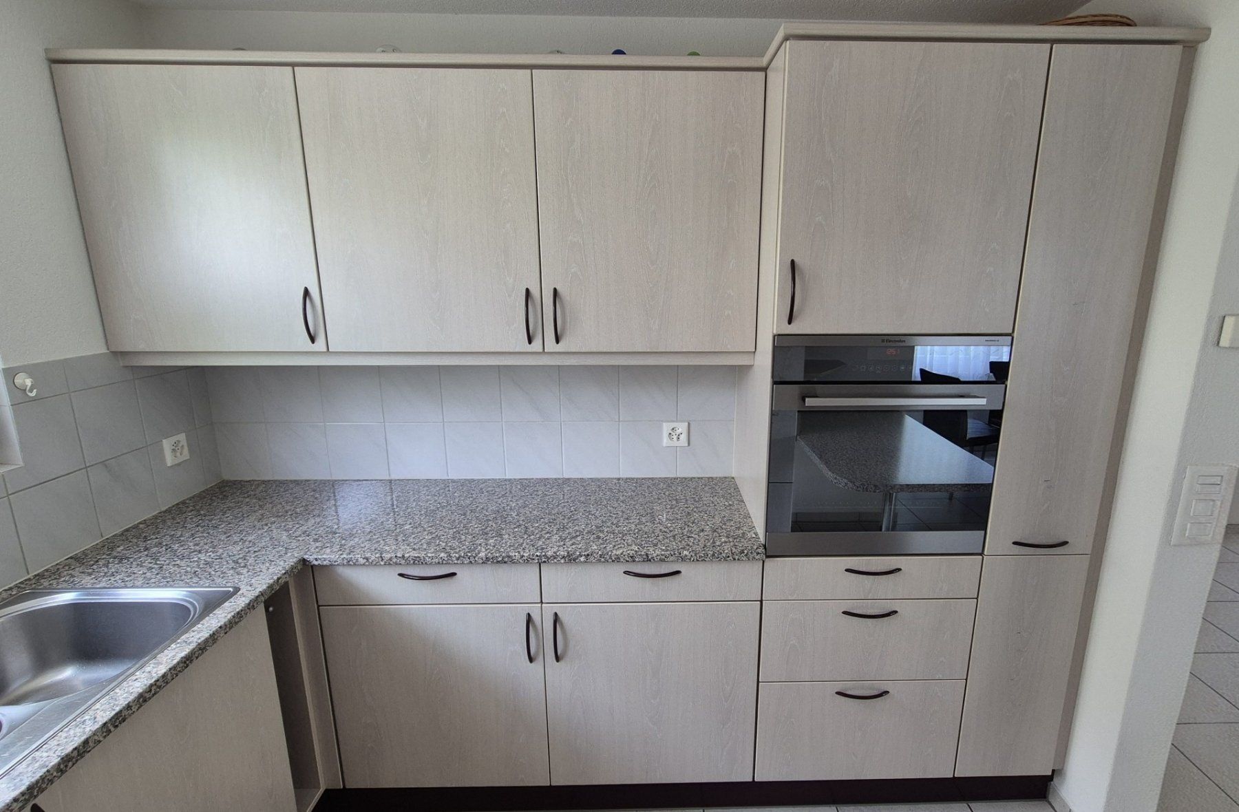 Cucine complete: U-Form Küche gut erhalten – Usato da Niederrohrdorf venduto da luki-05 5