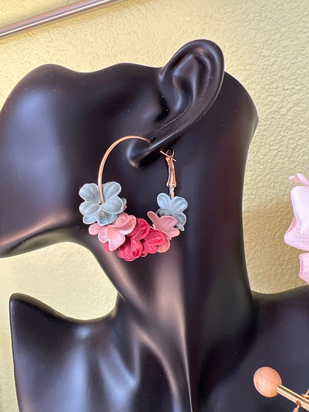 Ohrringe & -stecker: Schöne blumige Ohrringe – Neu und originalverpackt aus Seon von Sunny-Schmuck78 1