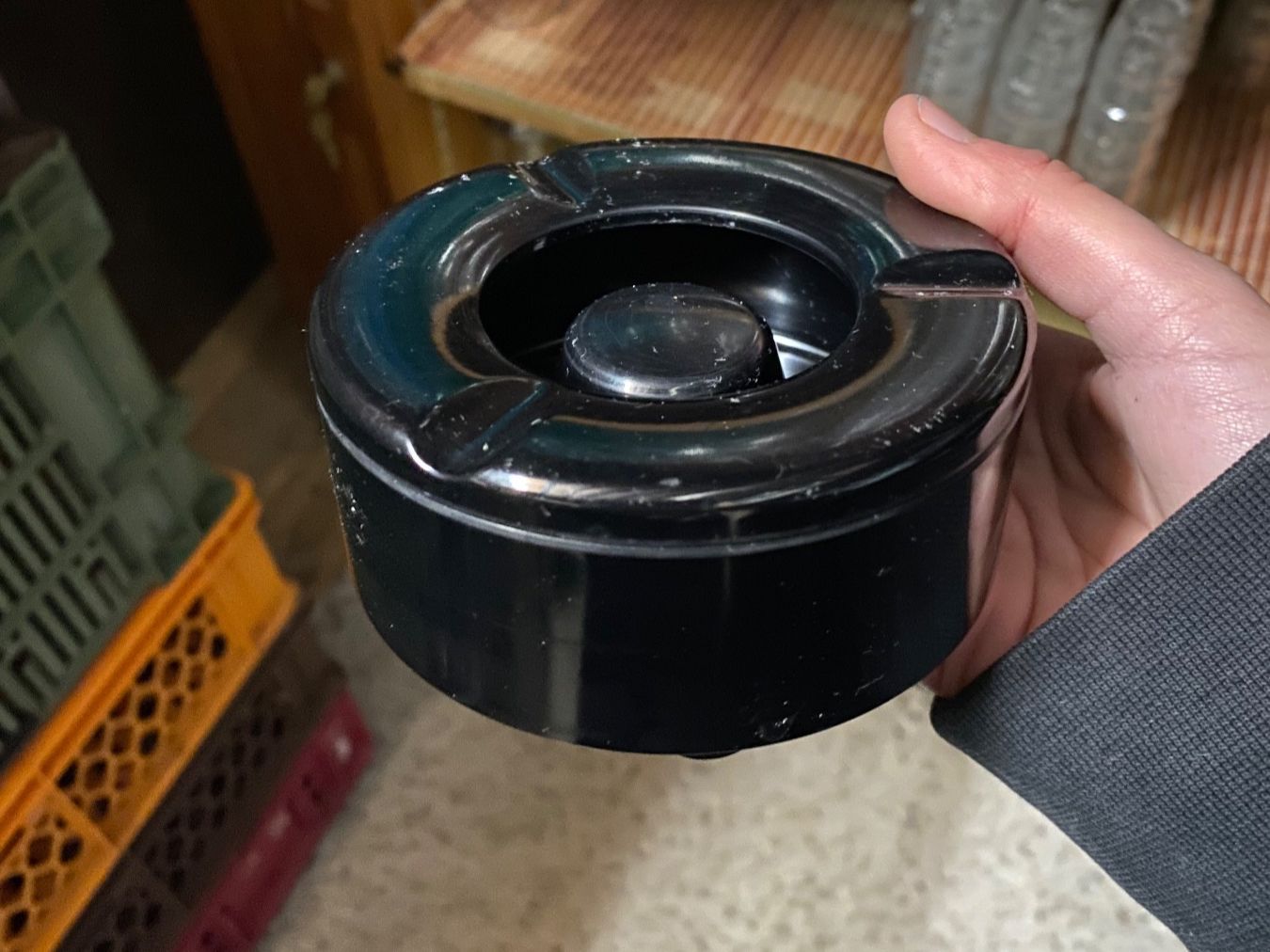 Portacenere: Aschenbecher Schwarz – Usato da Sennhof venduto da joel.c