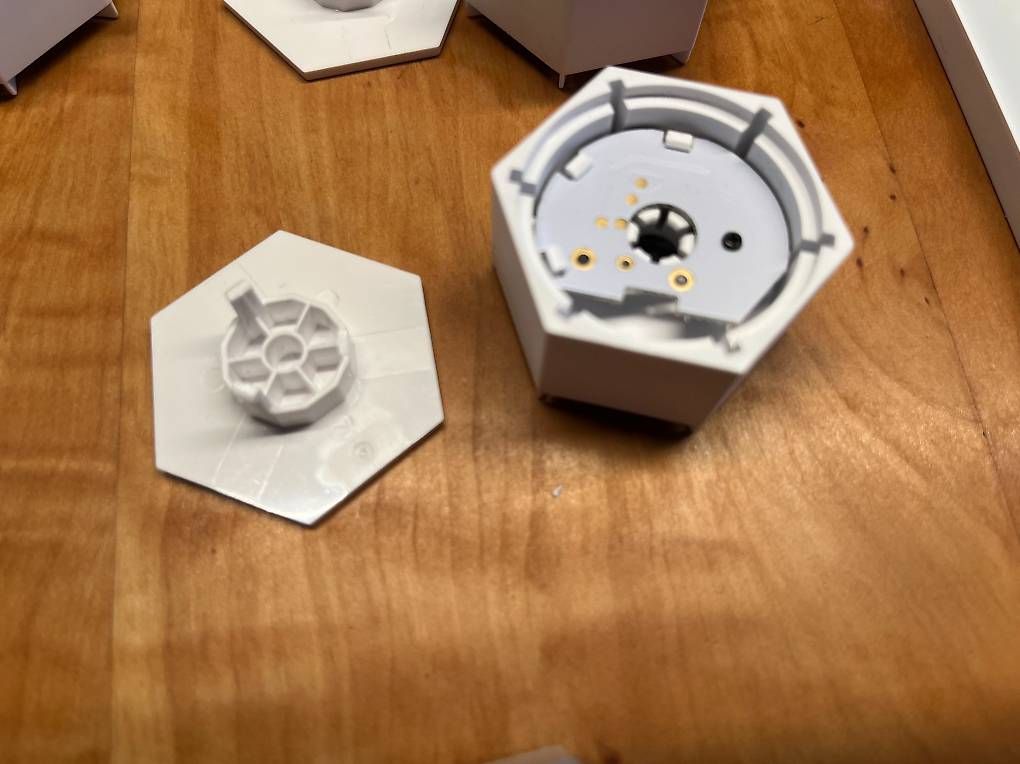 Nanoleaf Lampade: Nanoleaf Lines Starterset – Usato da Winterthur venduto da momonunu 2
