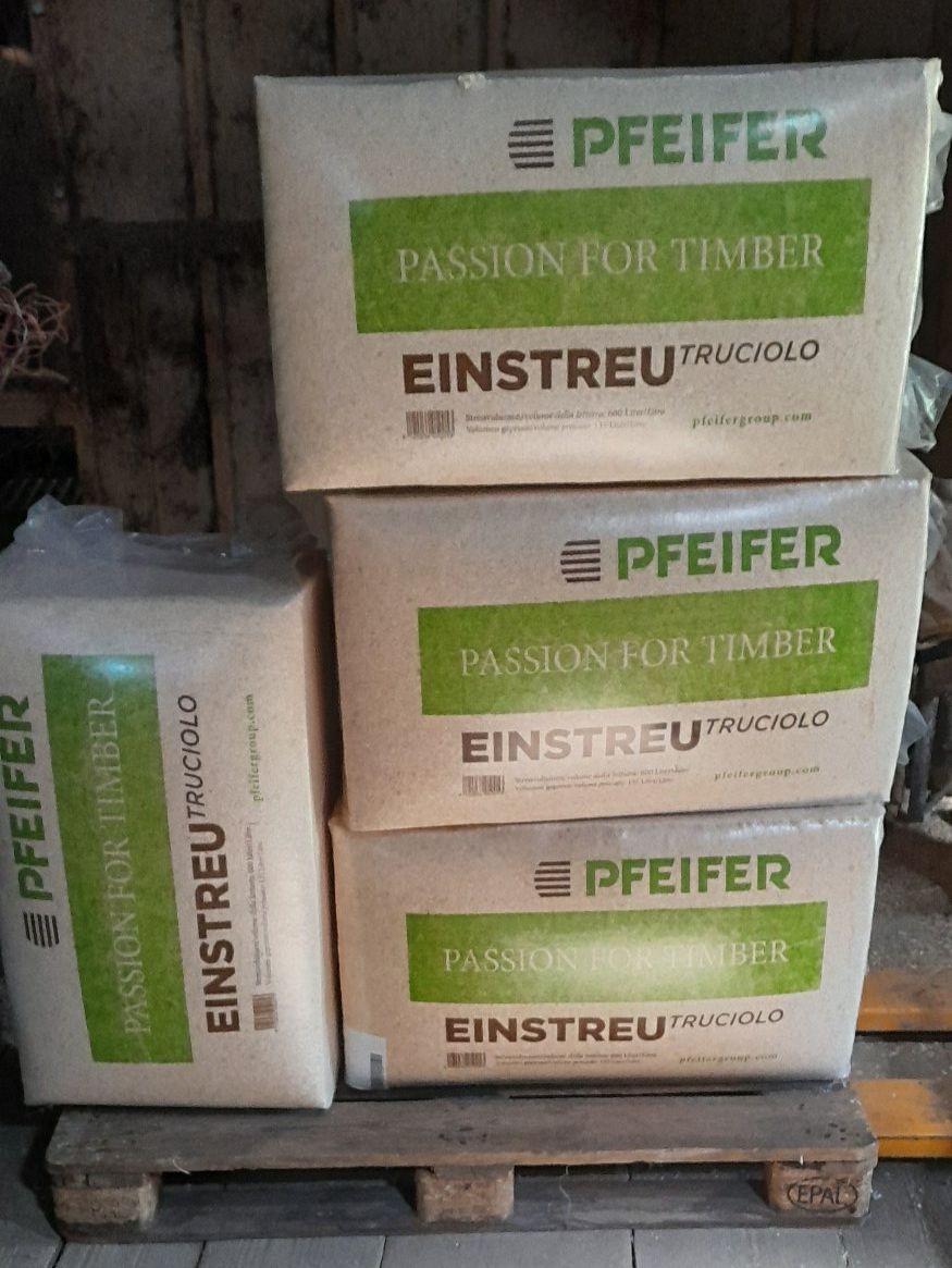 Articoli in legno: Einstreu Hobelspäne 4 Ballen – Nuovo e nell'imballaggio originale da Weier im Emmental venduto da chs_vp2h