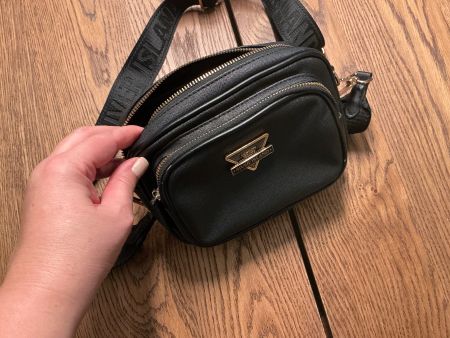 Coole Handtasche black