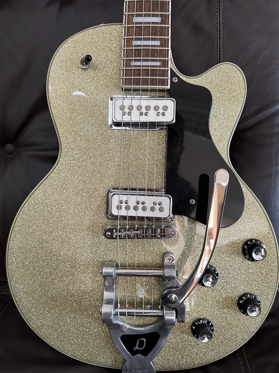 Guild Strumenti musicali: DeArmond by Guild – Usato da Tschierv venduto da Screamingwolfguitars 1