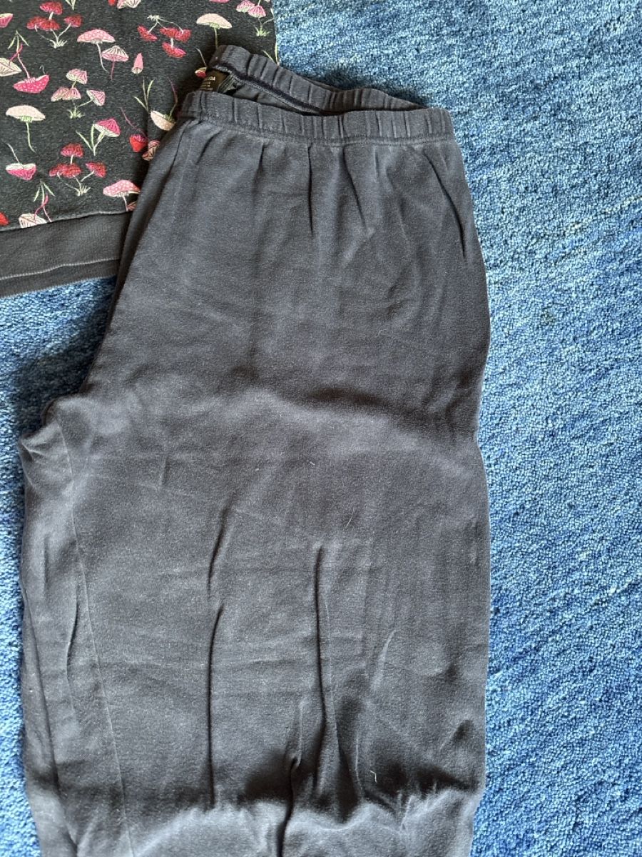 Calida Négligés & Pyjamas: Calida Pyjama Gr M mit Bündli – D'occasion à Liebefeld par nurseli 2