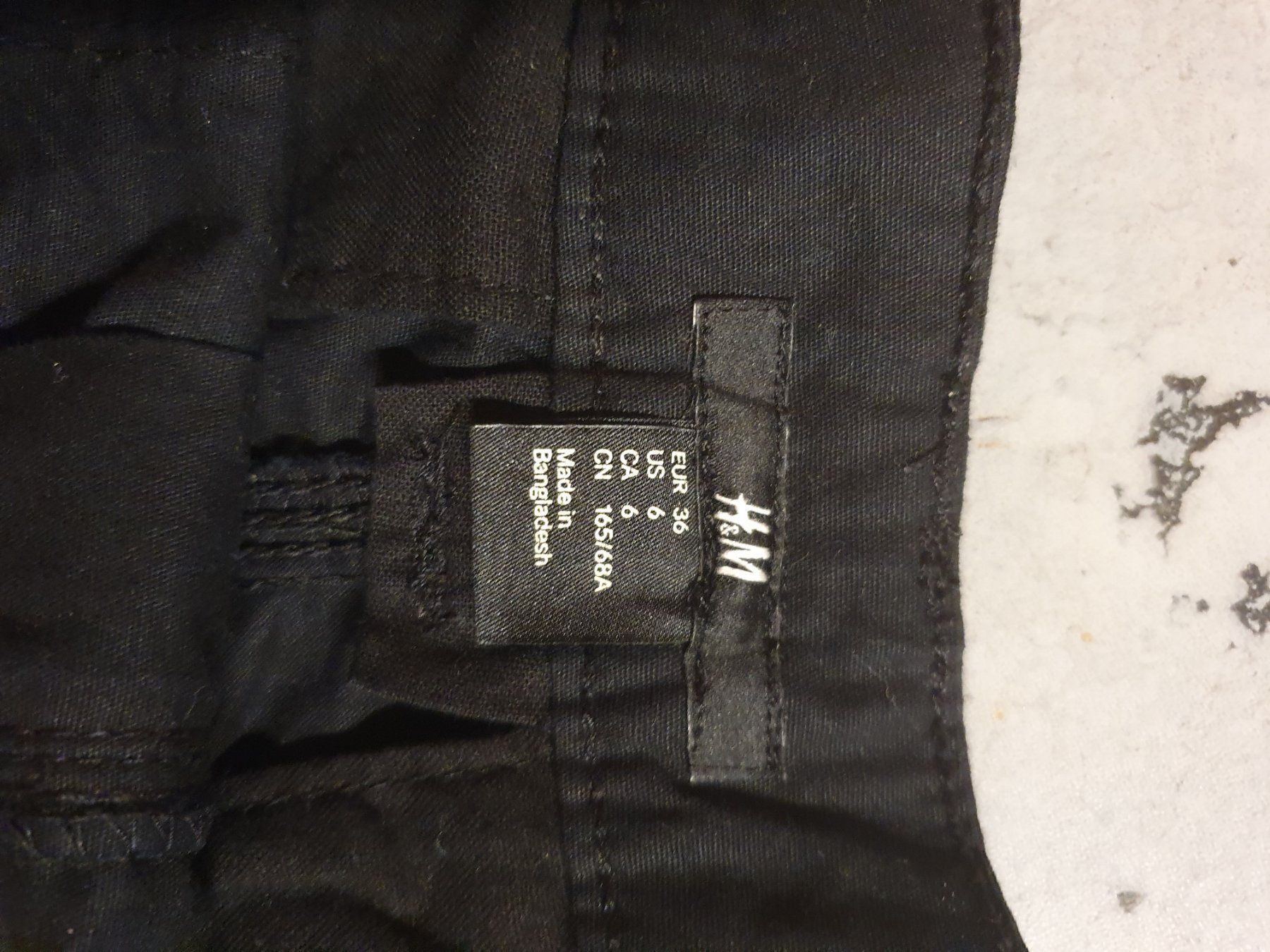 H&M Hosen: Hosen – Gebraucht aus Moosseedorf von Sonnenschein.. 2