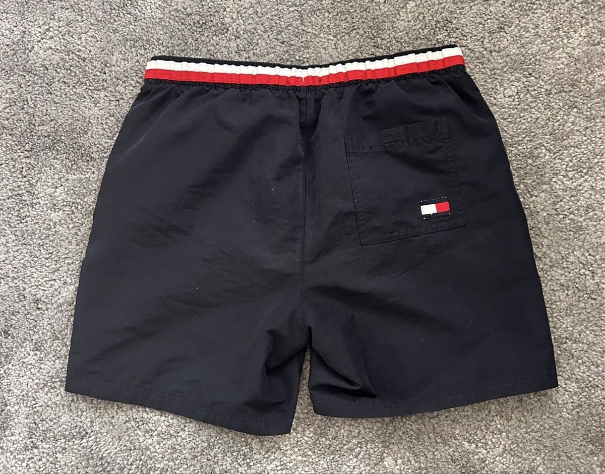 Tommy Hilfiger Pantaloni: Badeshorts Tommy Hilfiger, 158 – Usato da Zürich venduto da gucks 1