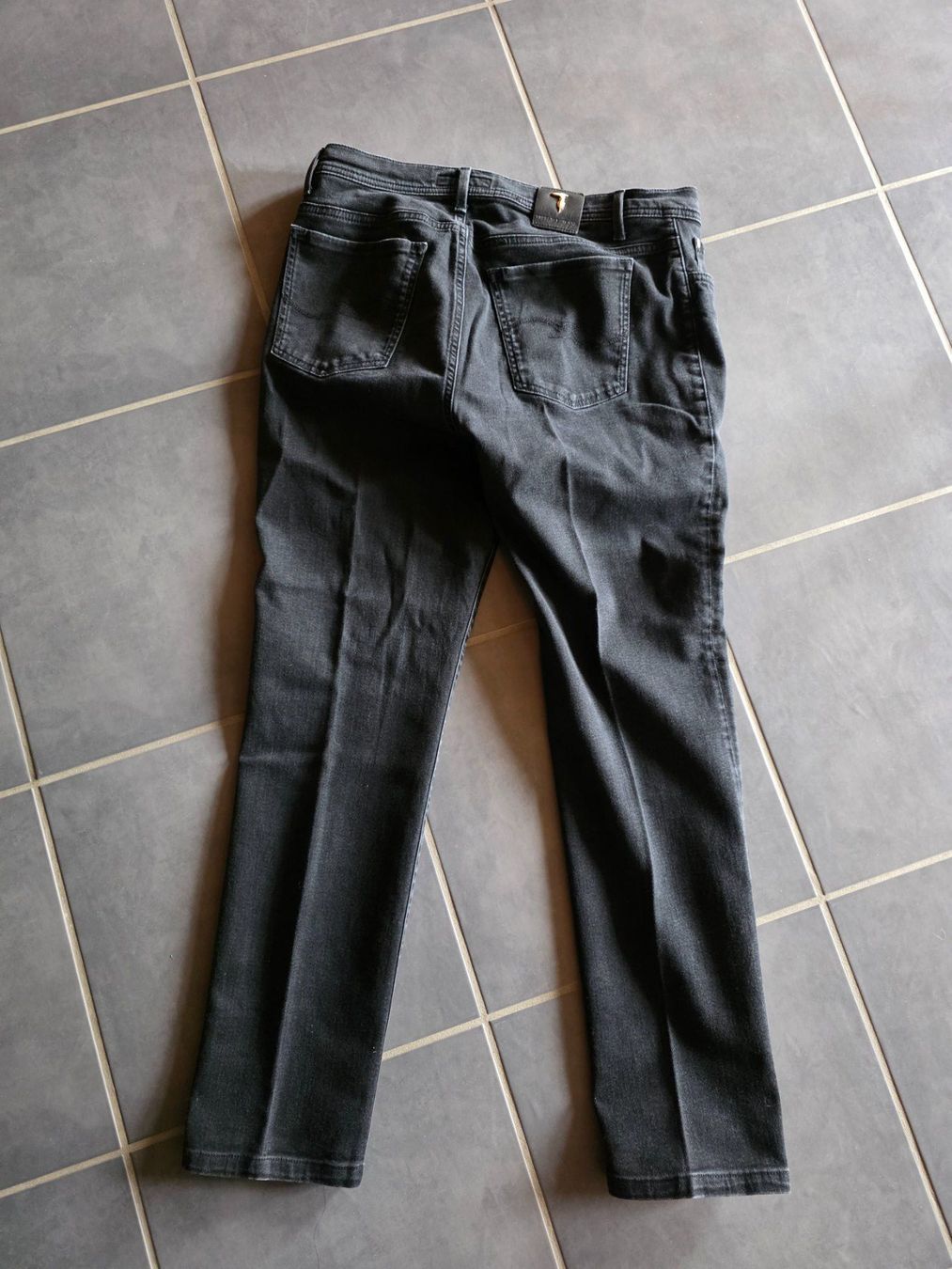 Trussardi Jeans: Damen Trussardi Stretch Jeans Gr. 48/34 – Usato da Walterswil BE venduto da Lonitti