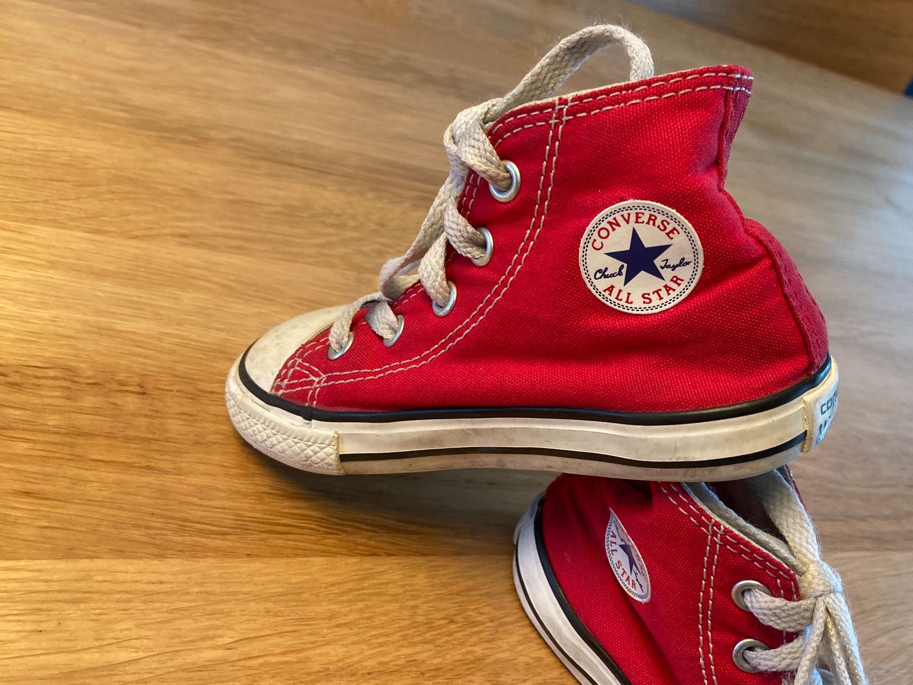 Converse Scarpe per ragazzi: Convers All Star Kinderschuhe Gr. 23 Rot – Usato da Kriens venduto da aloha19 1