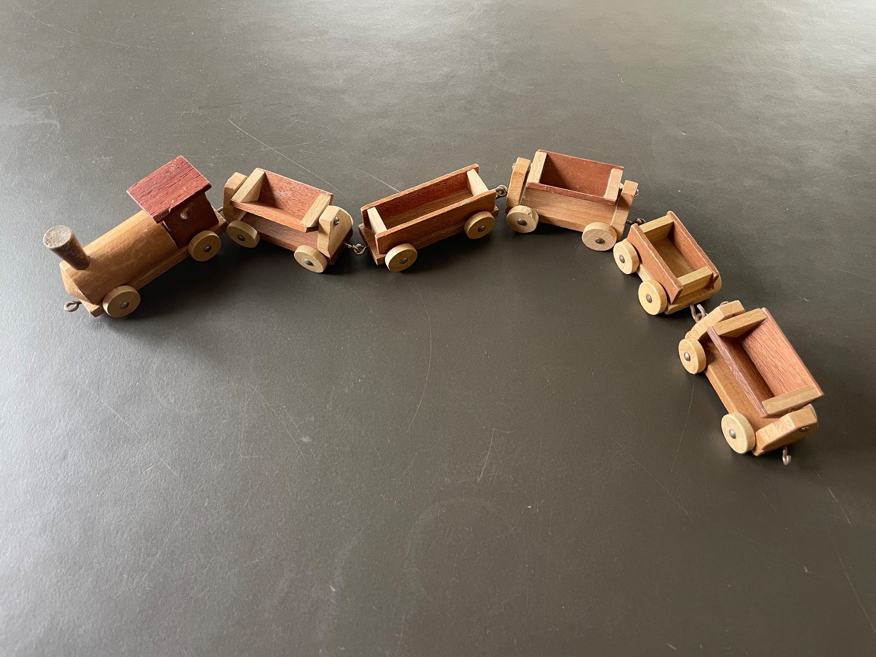 Giocattoli: Vintag Holz Eisenbahn – Usato da Bern venduto da zim_ccy6 3