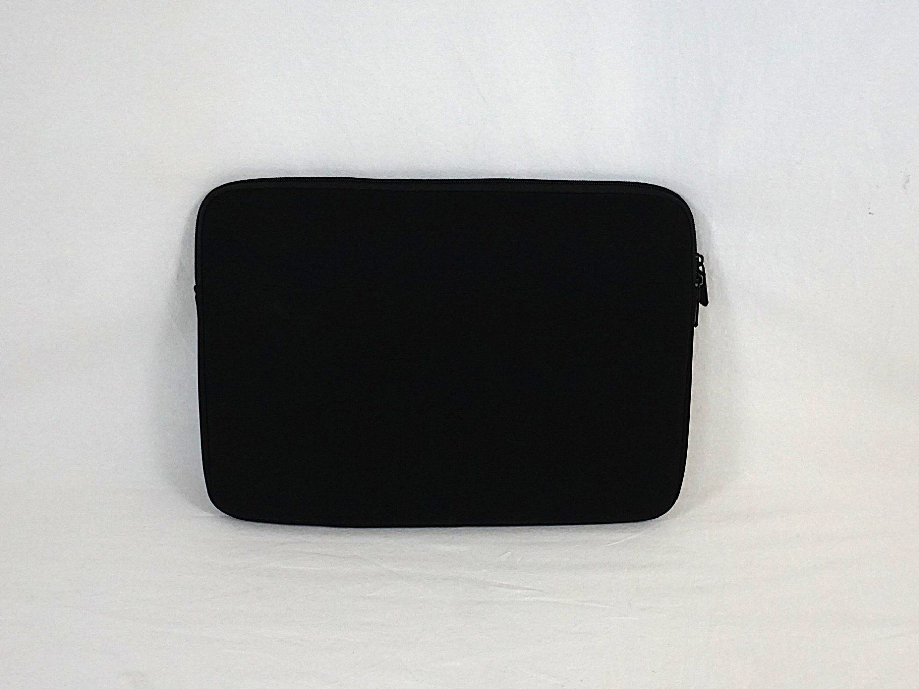 Sacs: Tech-Protect Neopren Laptophülle 14" schwarz – D'occasion à Pratteln par Restwert_Pratteln