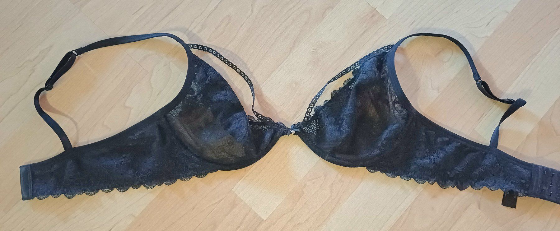 Autres dessous: BH aus Spitzenstoff – D'occasion à Oberbipp par sina666