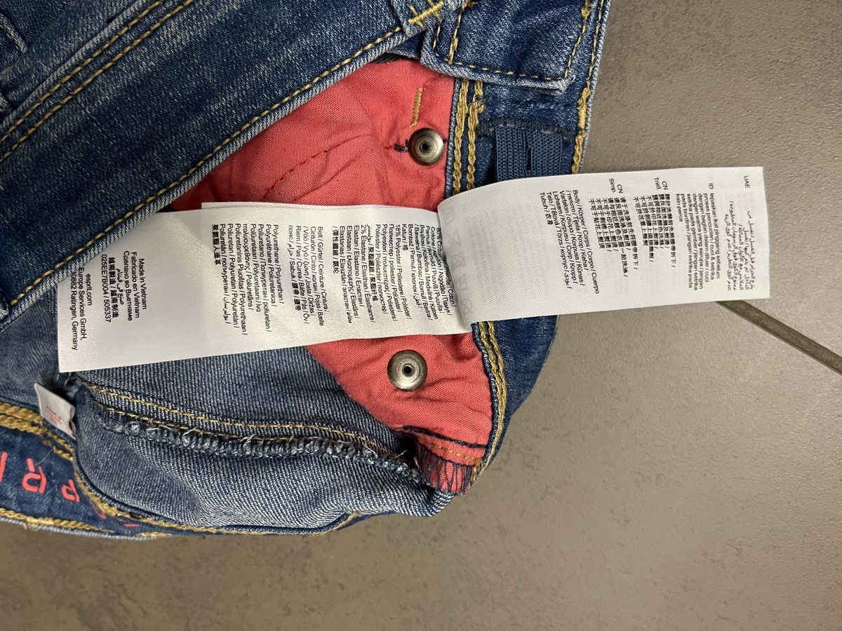 Esprit Pantaloni: Esprit Jeans 116 – Usato da Zürich venduto da Gabi_78 3