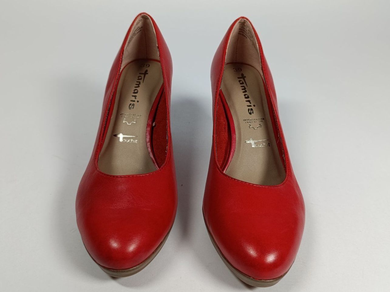 Tamaris Damenschuhe: TAMARIS talons fermés rouge taille 39 – Neu (gemäss Beschreibung) aus Thielle von Plusvalue_Neuchatel 1