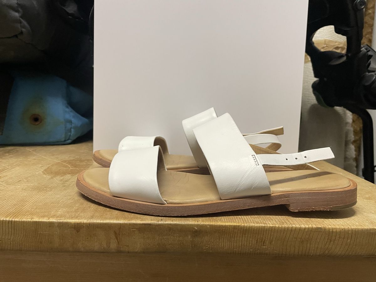 Cos Scarpe da donna: Sandals COS white leather size 39 – Usato da Zürich venduto da Malwa 2