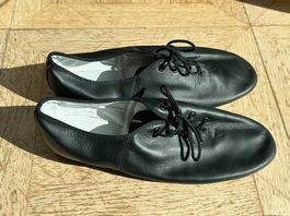 Schwarze Lederschuhe (Tanzschuhe)