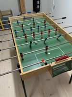 Töggelikasten / Tischfussball