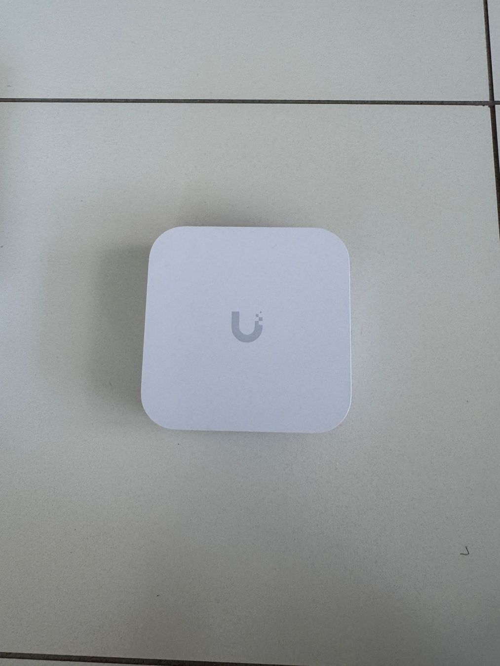 Firewall: Ubiquiti Gateway UXG-Lite – Nuovo e nell'imballaggio originale da Ennenda venduto da Gatzby