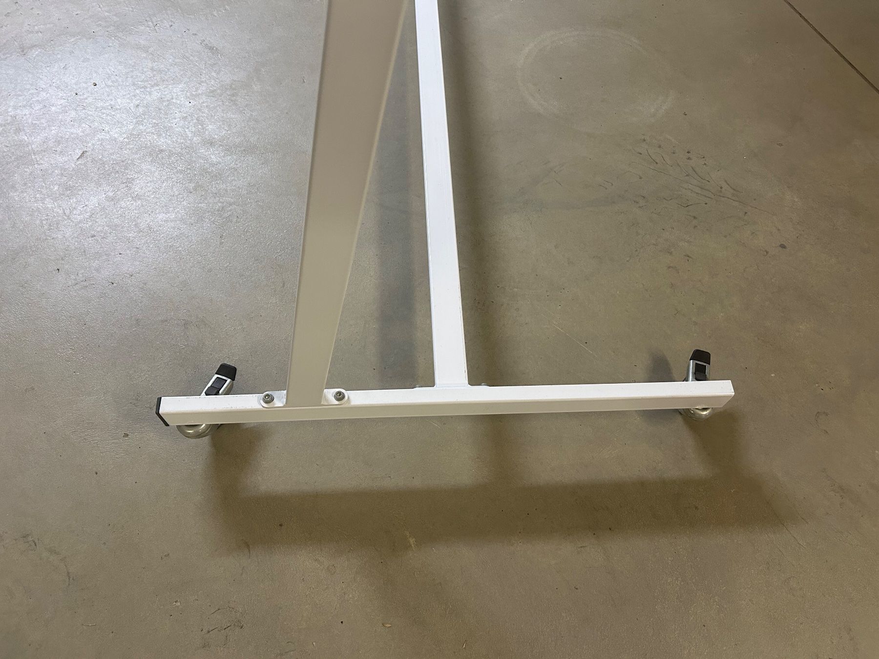 Wandtafeln: Whiteboard, Magnettafel, 2000 x1000 auf Rollwagen – Gebraucht aus Ermatingen von msc_s9wt 5