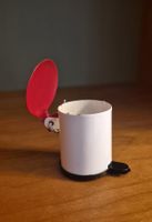 Mülleimer mit Pedal für Puppenhaus/Puppenstube