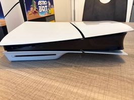 PS5 Slim 1 To avec lecteur + 2 manettes + 4 jeux