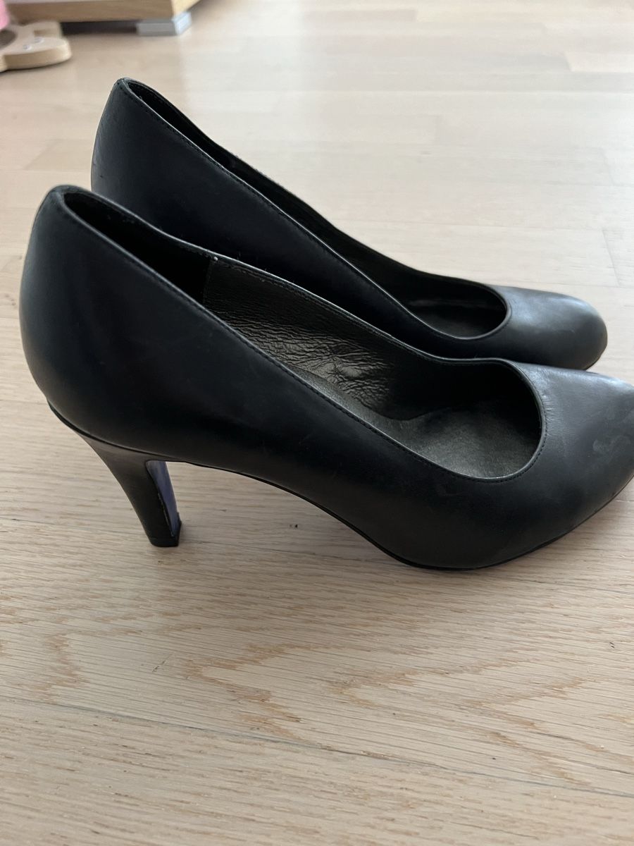 Scarpe da donna: Absatzschuh 5th avenue Gr. 37 – Usato da Stein am Rhein venduto da Selomelo. 1