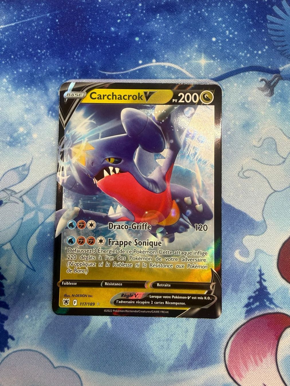 Pokémon Carte collezionabili: Carchacrok V - ASR 117 FR – Nuovo (secondo la descrizione) da Courgenay venduto da ScamBoxOff