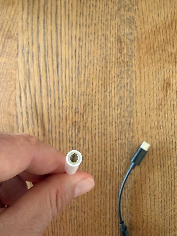 Cuffie: USBC  3.5mm TRRS audio adapter (microfono e cuffie) – Nuovo e nell'imballaggio originale da Viganello venduto da Nikilis 4