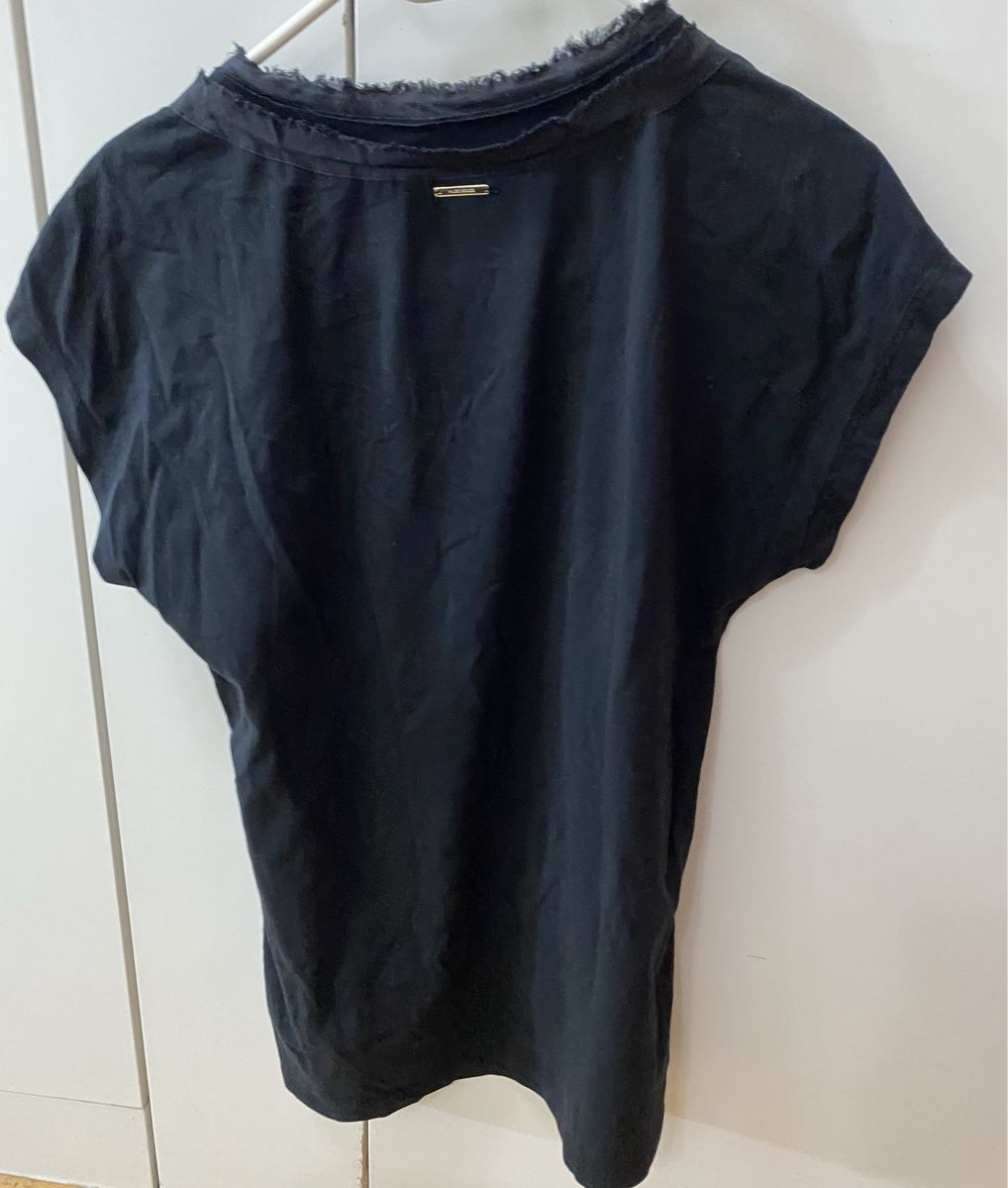 Hugo Boss T-Shirts: Hugo Boss Tshirt 🌸 – Gebraucht aus Opfikon von Luis144 4