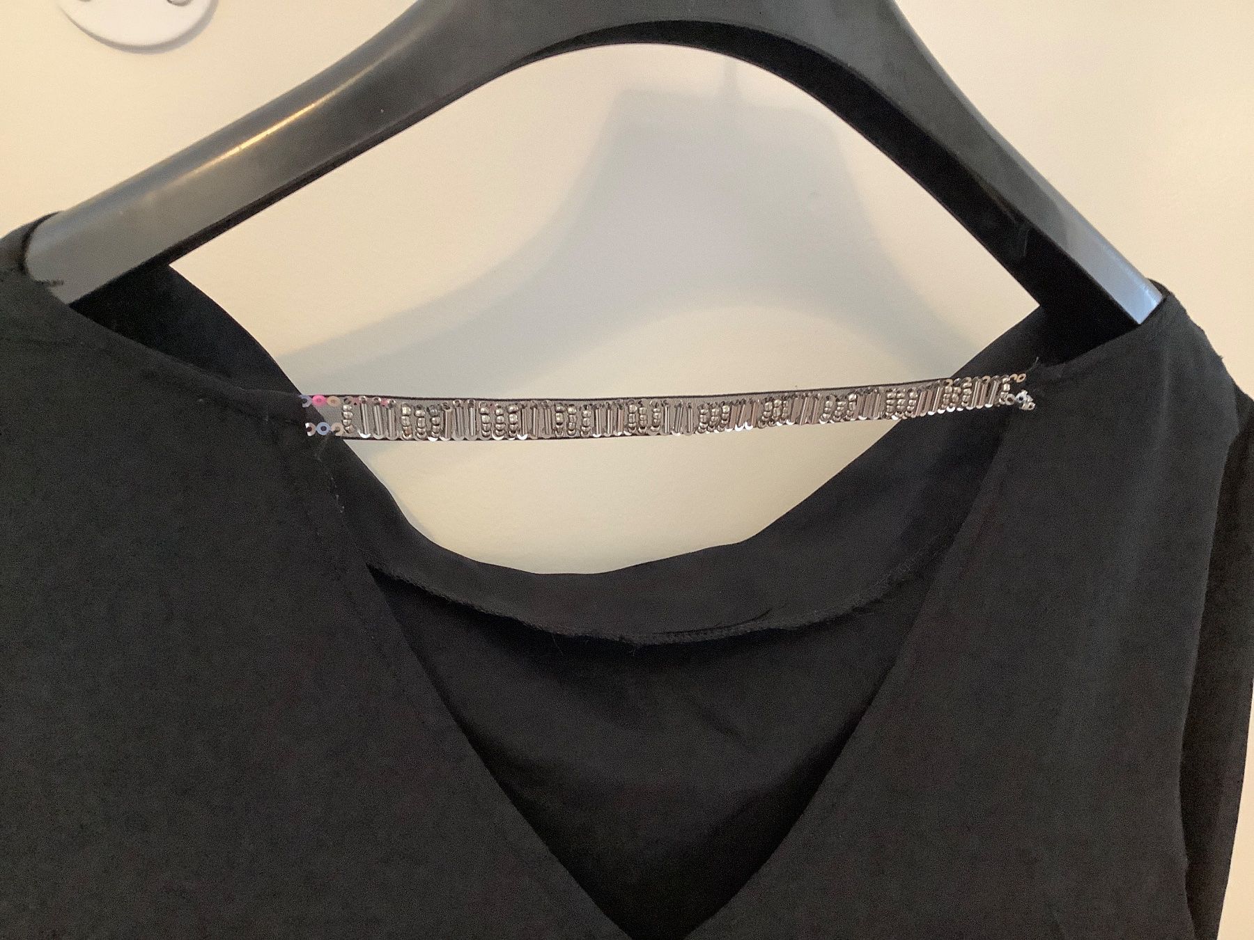 Camicette: Bluse schwarz mit Glitzerband – Usato da Triesen venduto da boston7 2